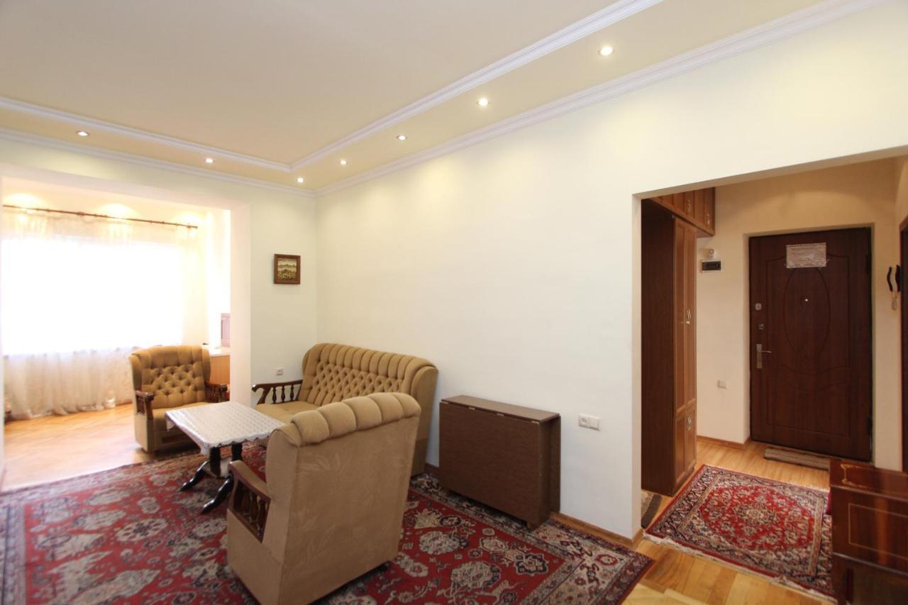 Top Apartments - Yerevan Centre Kültér fotó