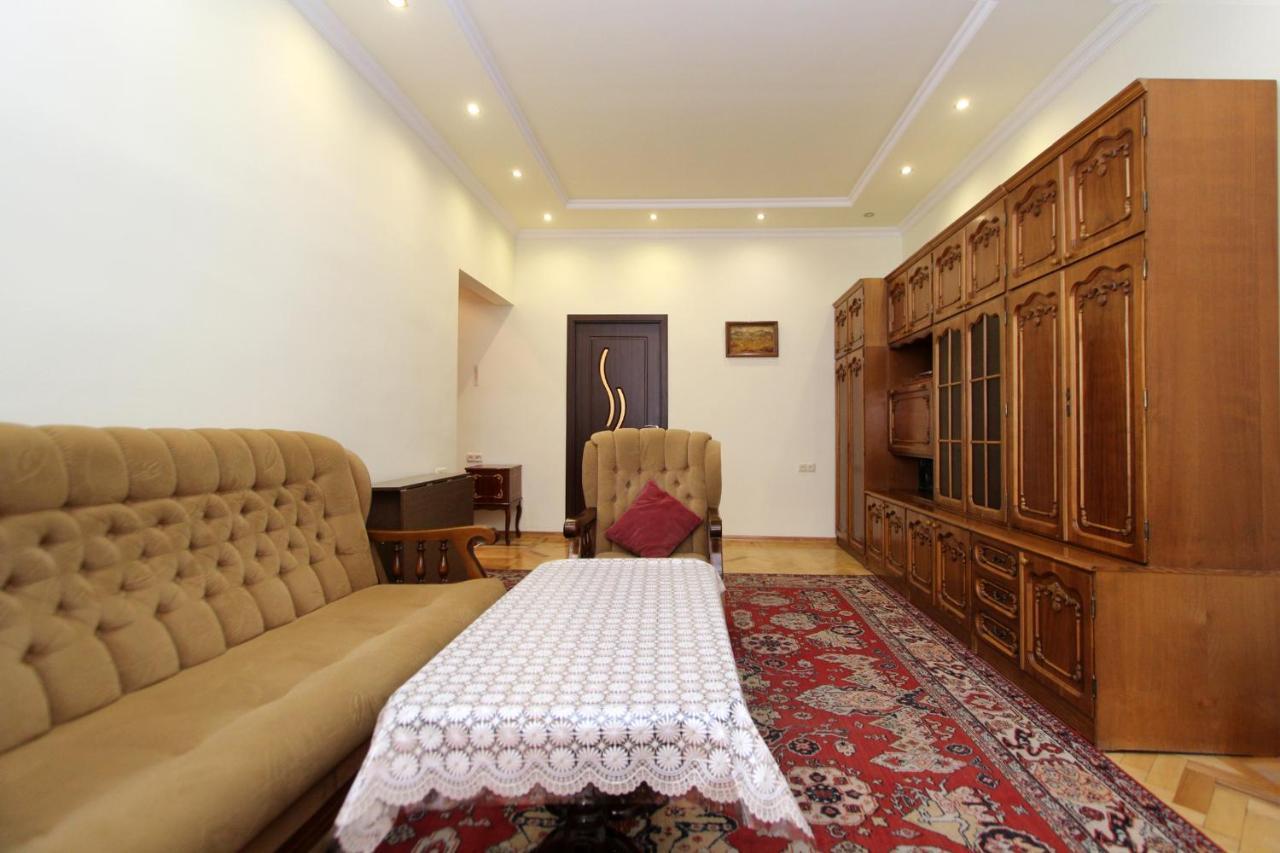 Top Apartments - Yerevan Centre Kültér fotó